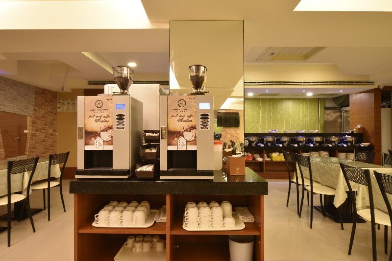 Green World Linsen Taipei Exterior photo